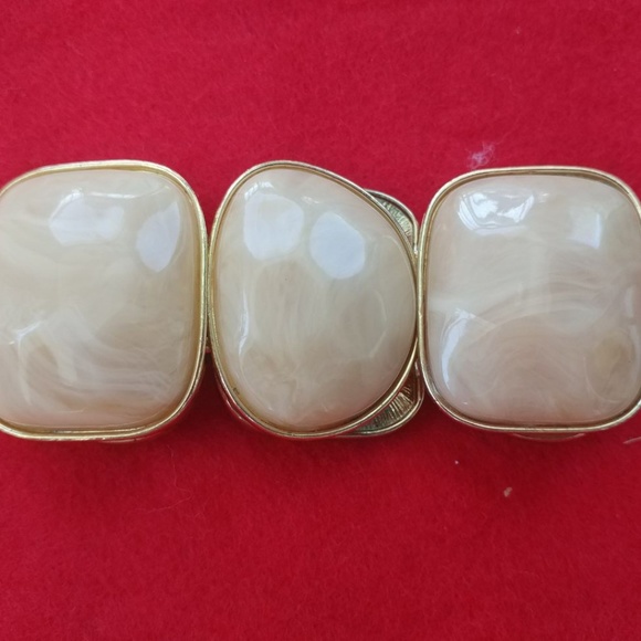 Plunder Jewelry - Plunder six opal-like stone bracelet.